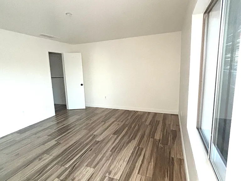 E Paradise Dr — Photo 19