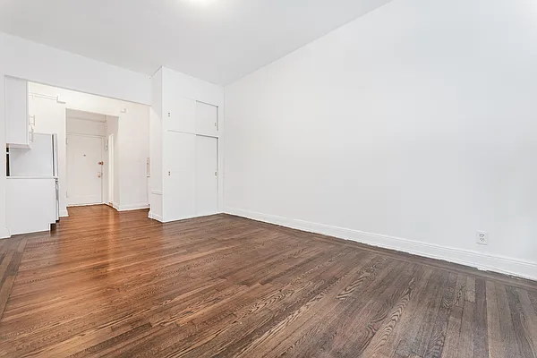 Rented by Lalezarian Properties | media 6