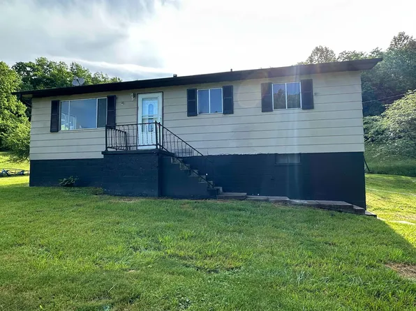 2999 Smith Creek Rd, Salt Rock, WV 25559