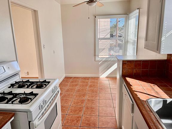 5th image of 4517 1/2 Georgia St