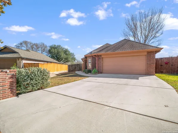 705 Woodrow Circle, New Braunfels, TX 78130