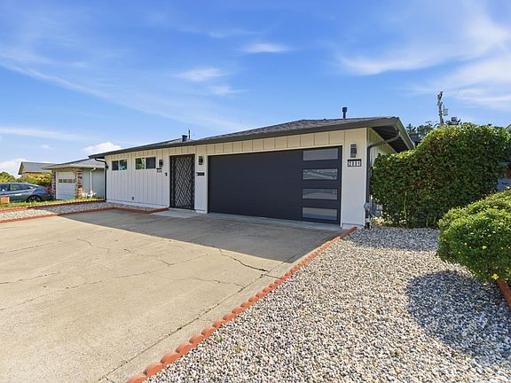 2nd image of 2891 Cottonwood Dr