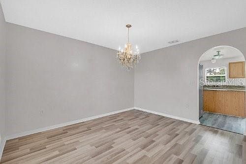 4th image of 620 Sunway Ln