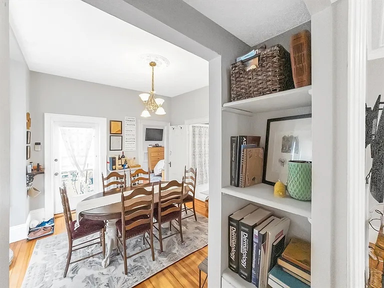 69 Spring Park Ave #1 — Photo 4