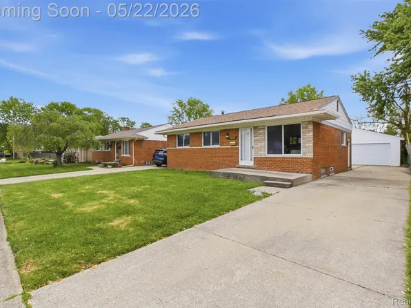 20520 Catalano St, Clinton Township, MI 48035