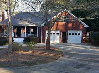 1101 White Oak Dr, White Plains, GA 30678