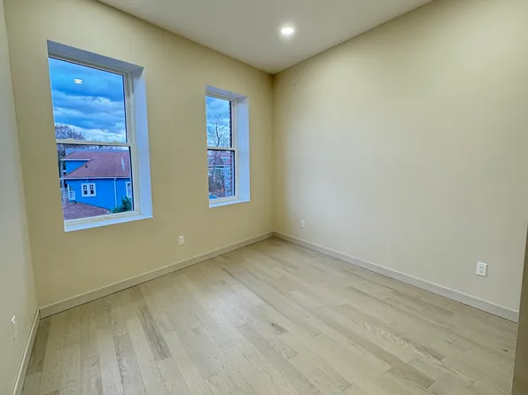 1221 Church Avenue image 16 of 21