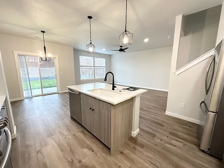 6832 W Corona St — Photo 15