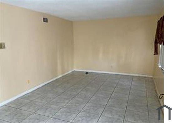 1st image of 18 Ann Lee Ln #33319