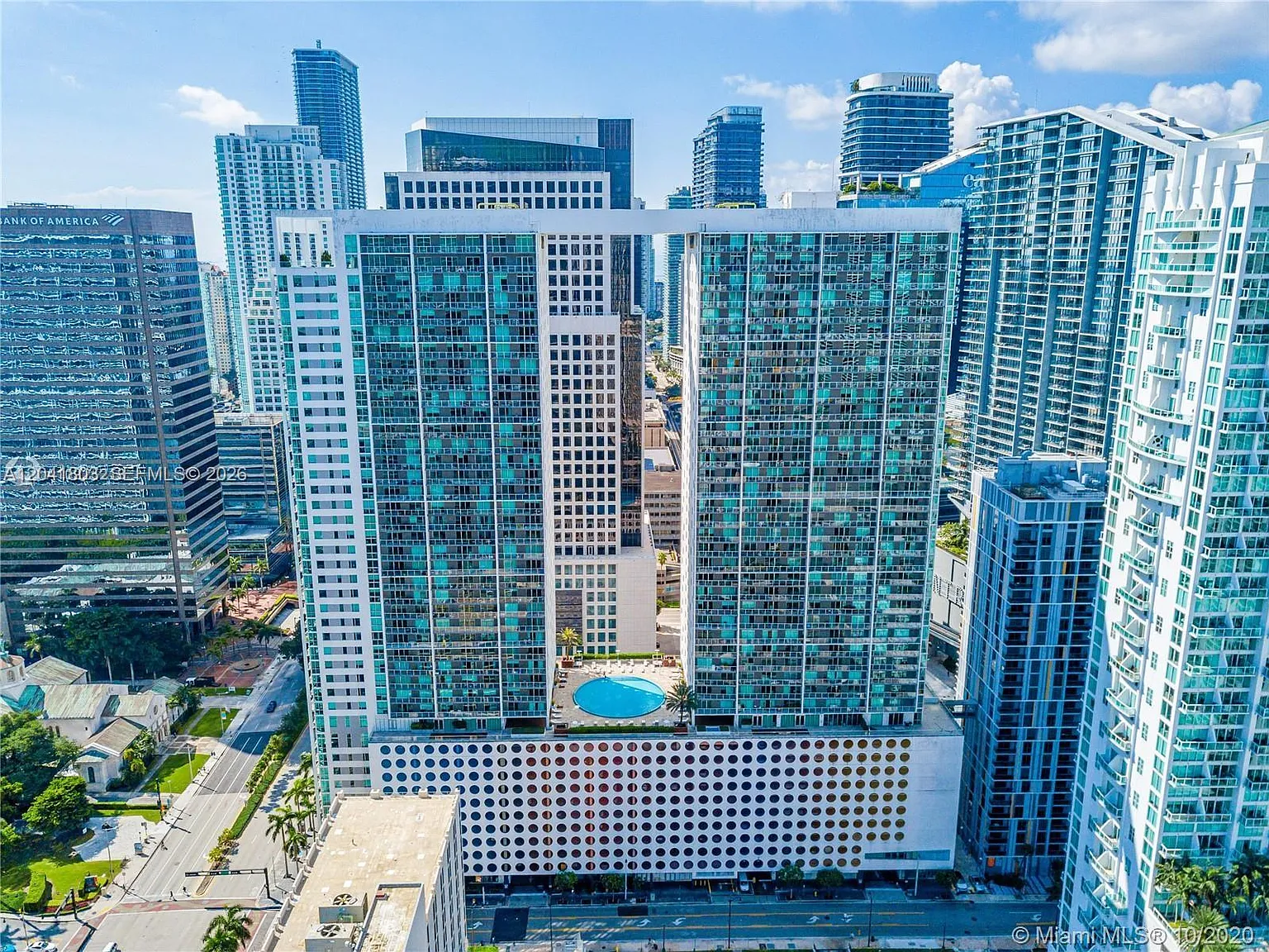 500 Brickell East Condo — Photo 3