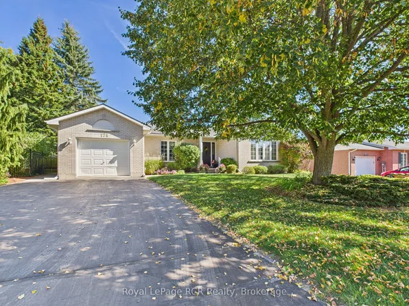 171 Charles St, North Huron, ON N0G 2W0