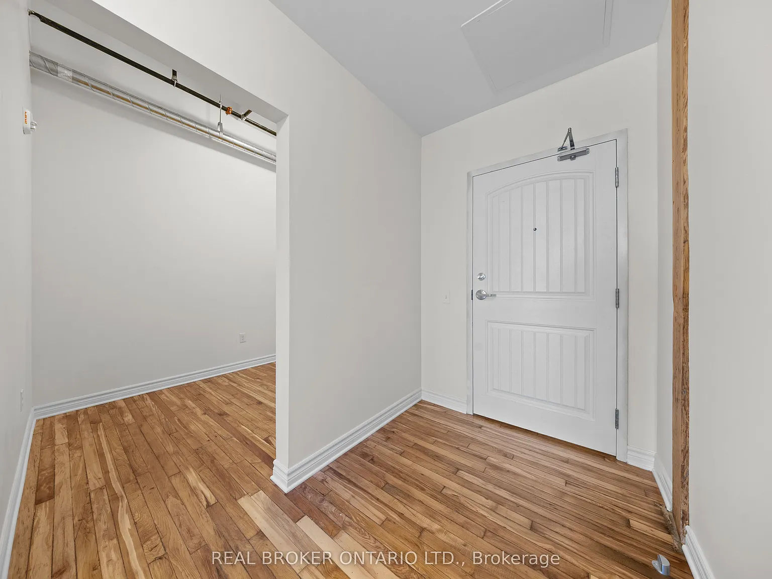 2 bed, $2,910 — Photo 2