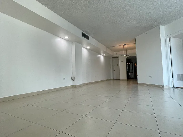 999 Brickell Bay Dr #1805 — Photo 18