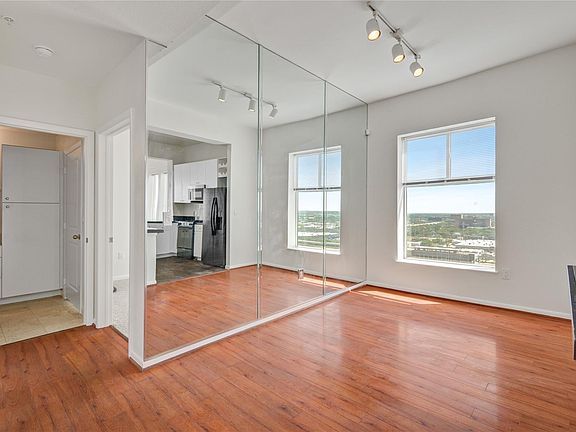 4th image of 3505 Sage Rd Unit 2402