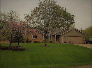 7945 Scenic View Dr, Wind Lake, WI 53185