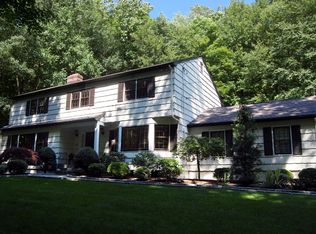 354 Newtown Tpke, Wilton, CT 06897