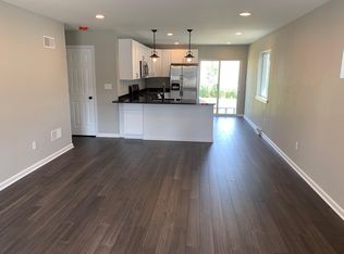 5617 37th Ave, Kenosha, WI 53144