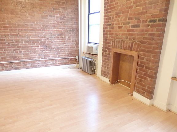 2nd image of 694 10th Ave APT 3R