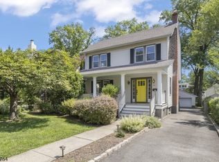 34 Parkview Dr, Millburn, NJ 07041