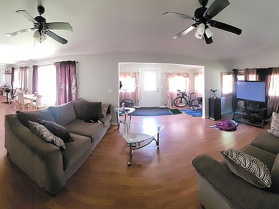 5th image of 9135 Ashdown Ave