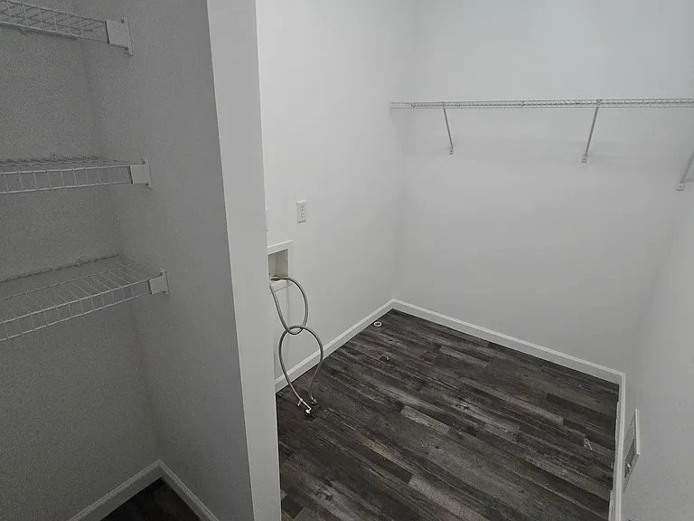8558 Pinnebog River Dr — Photo 12