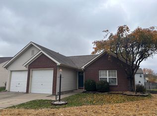 1402 Millridge Dr, Greenwood, IN 46143