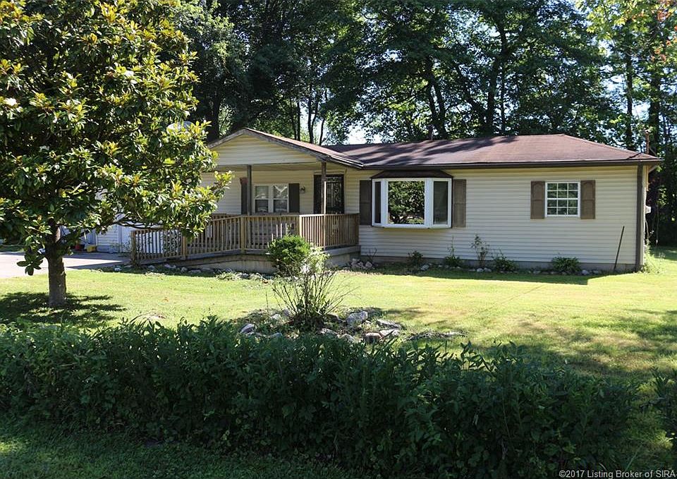 2nd image of 2512 Logan Ln