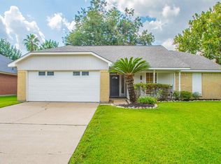 1324 Sagebrush St, Angleton, TX 77515