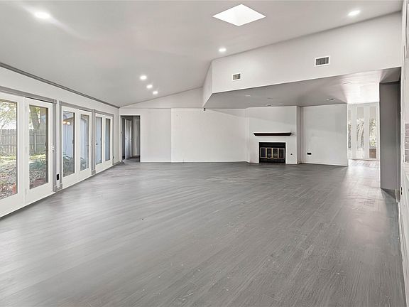 4th image of 5910 Zenith St
