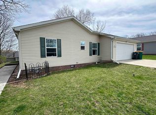 W211N11454 Woodfield, Germantown, WI 53022