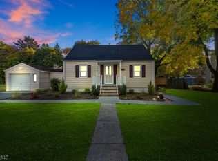 345 Center Grove Rd, Randolph, NJ 07869