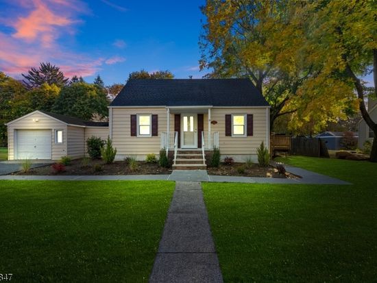 345 Center Grove Rd, Randolph, NJ 07869