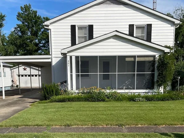 901 Elm St, Carmi, IL 62821