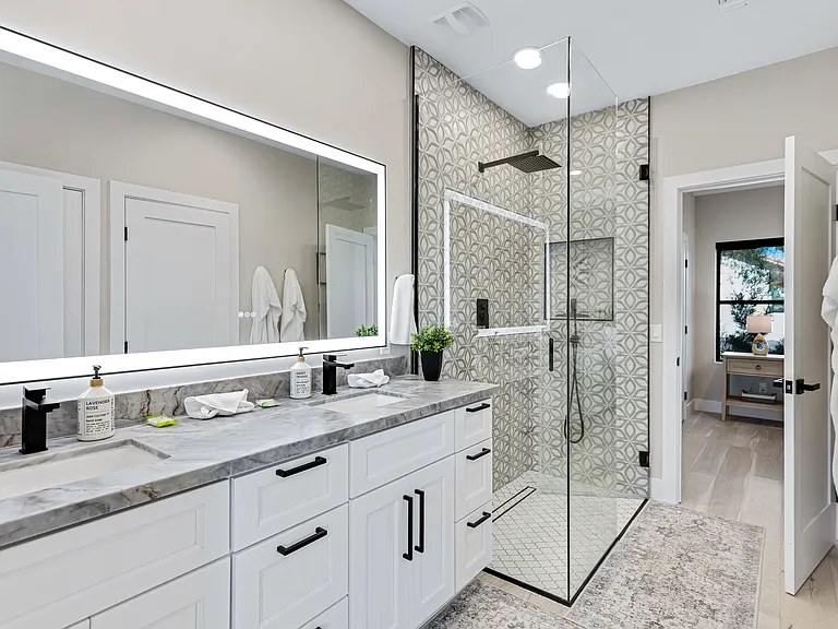 Full bathroom