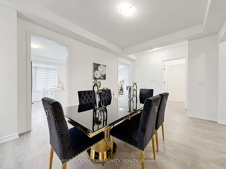 105 Halldorson Ave — Photo 8