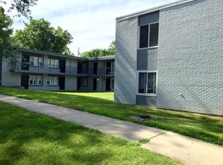 407 S State St APT 15, Champaign, IL 61820