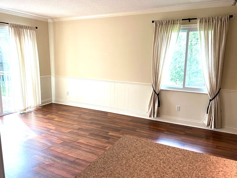 1522 Cambria Dr — Photo 7