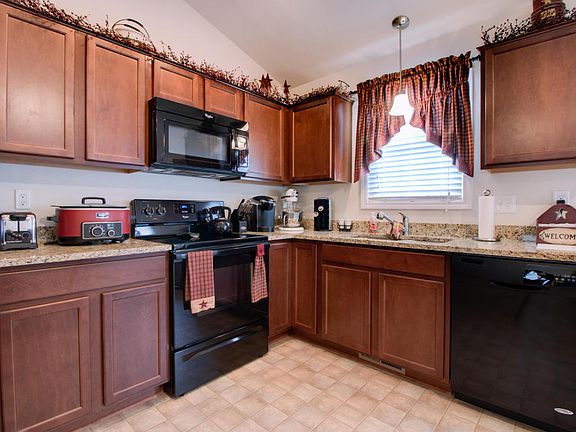 4th image of 326 Timothy Ln NW