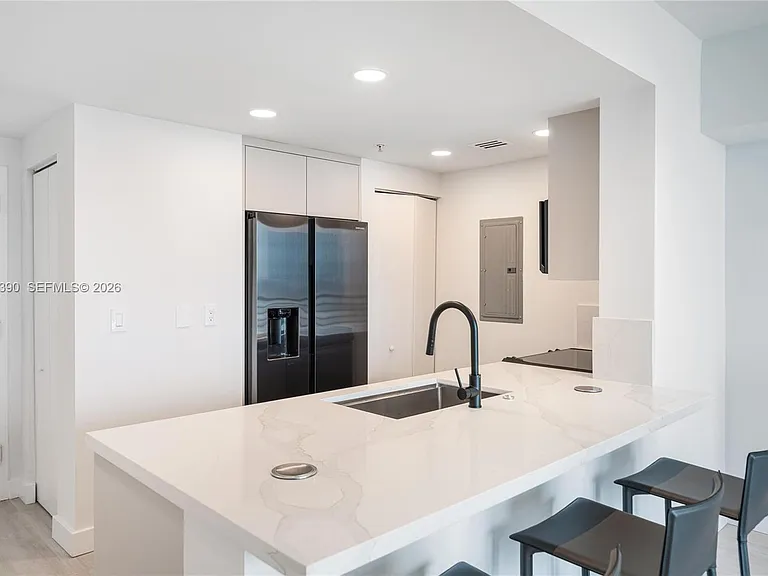 325 Biscayne Blvd #2920 — Photo 7