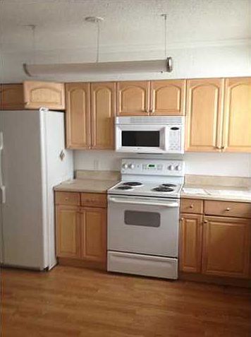 1st image of 25 Wright Parkway B