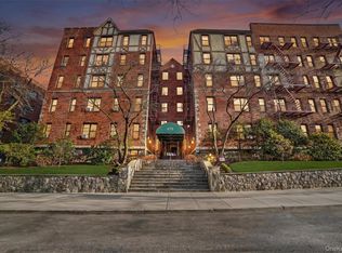 673 Locust St APT 1F, Mount Vernon, NY 10552