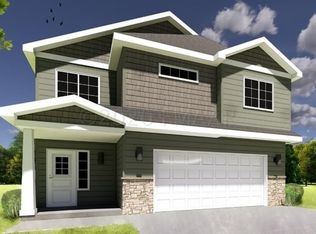 454 Hampton Dr W, Moorhead, MN