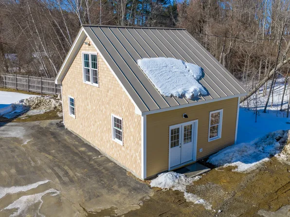 6 Latchkey Ln, Meredith, NH 03253
