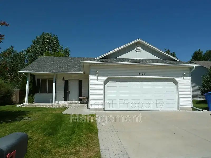 1st image of 3149 Goldfield Dr