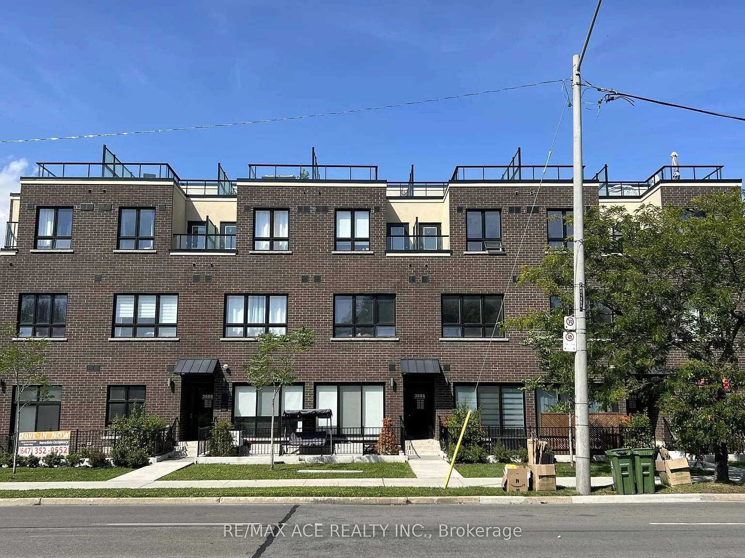 3 bed, $2,700 — Photo 1