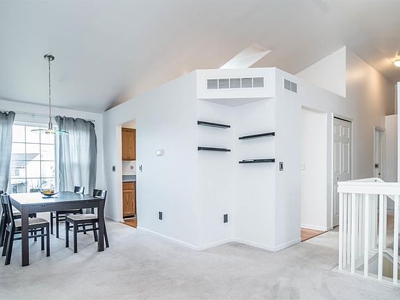 5th image of 7391 Muirfield Dr