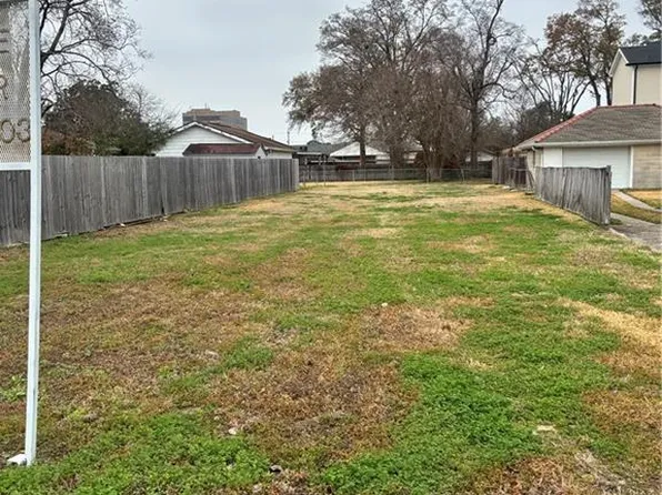 1913 Demosthenes St, Metairie, LA 70005