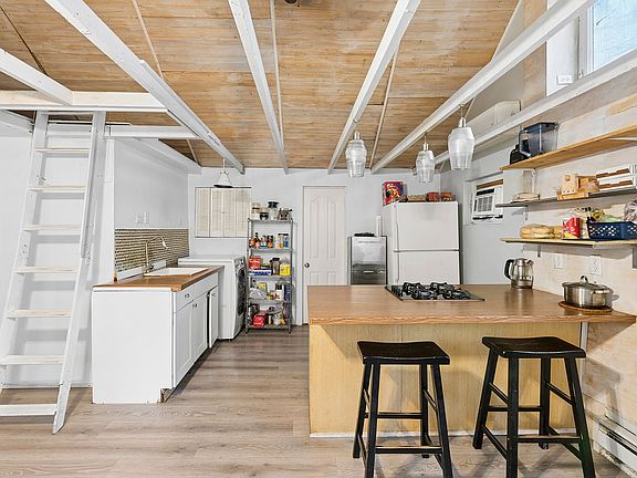 2nd image of 10 Indian Rd