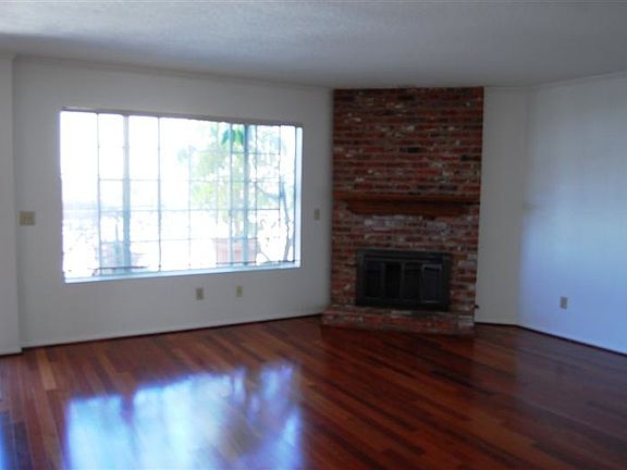 2nd image of 1540 Armacost Ave APT 2