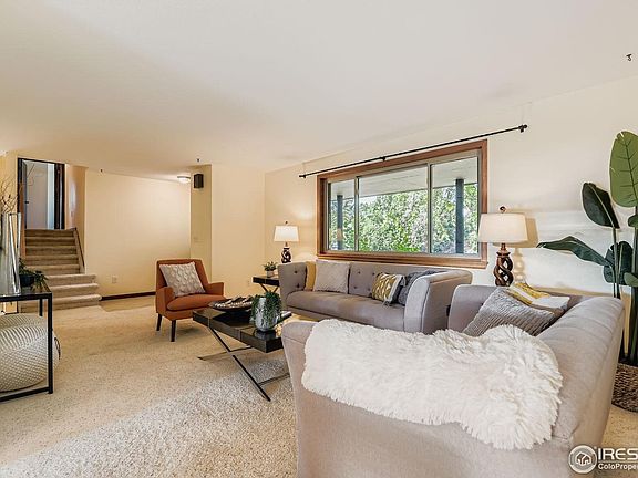 5th image of 4868 Fairlawn Cir